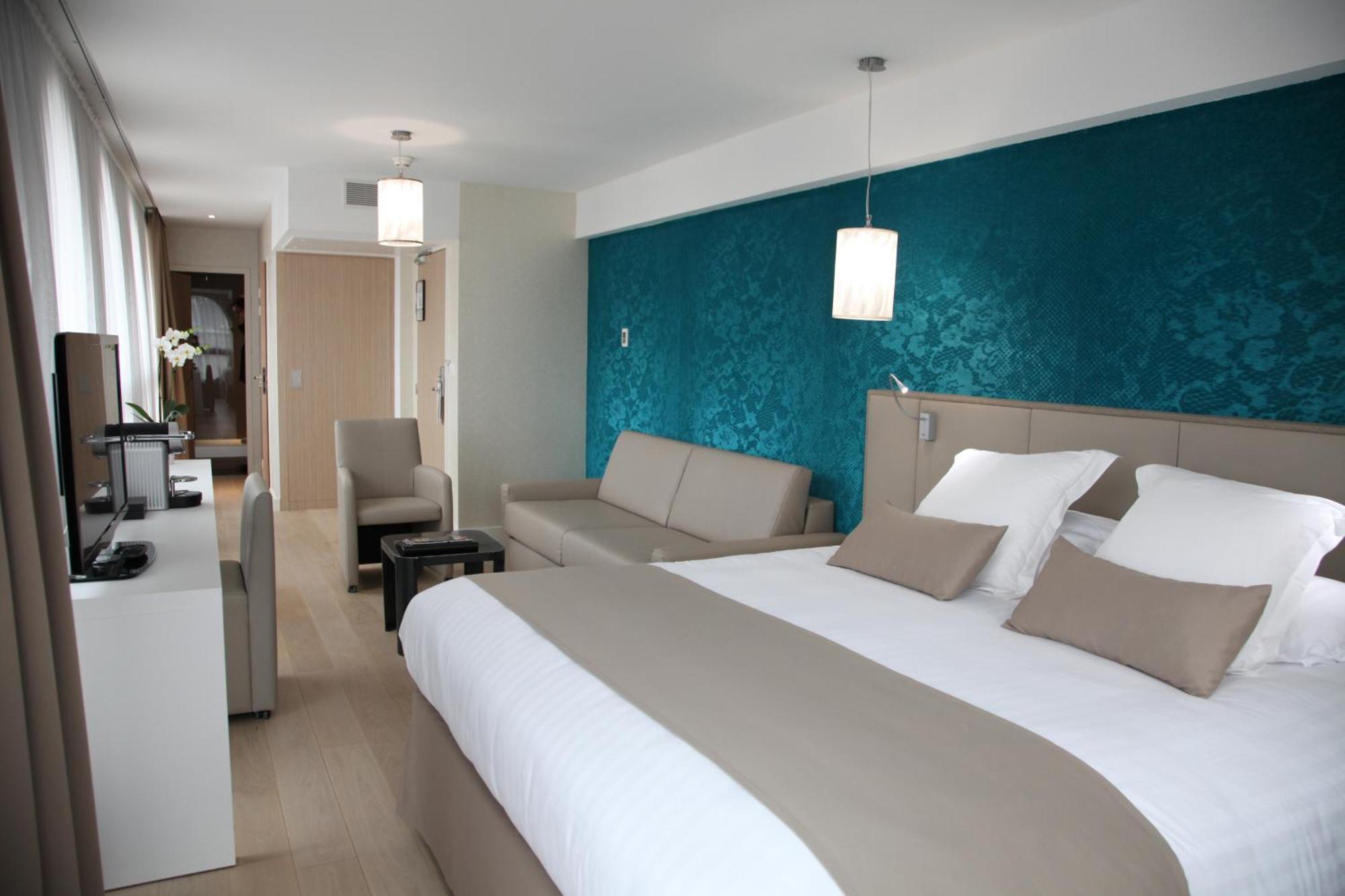Junior King Suite Sofa Bed